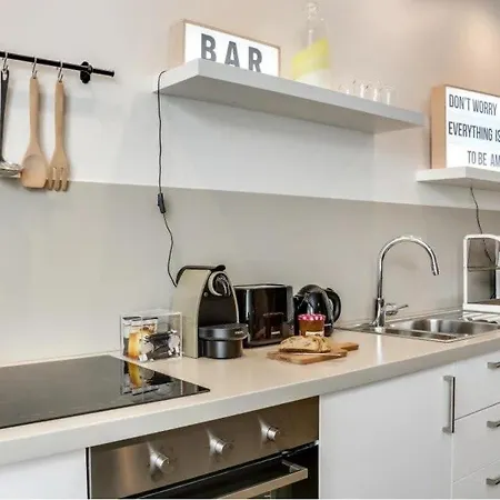 Modern And Eclectic 3bd Duplex In Le Marais! * Париж